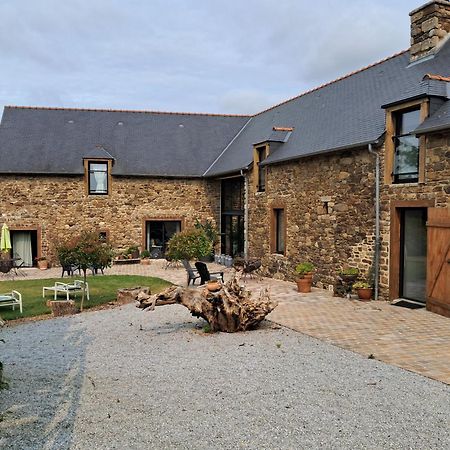 Bed and Breakfast Aux Greniers A Reves Plestan Exterior foto